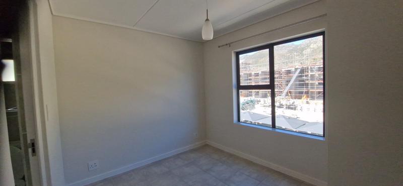To Let 2 Bedroom Property for Rent in Gordons Bay Western Cape